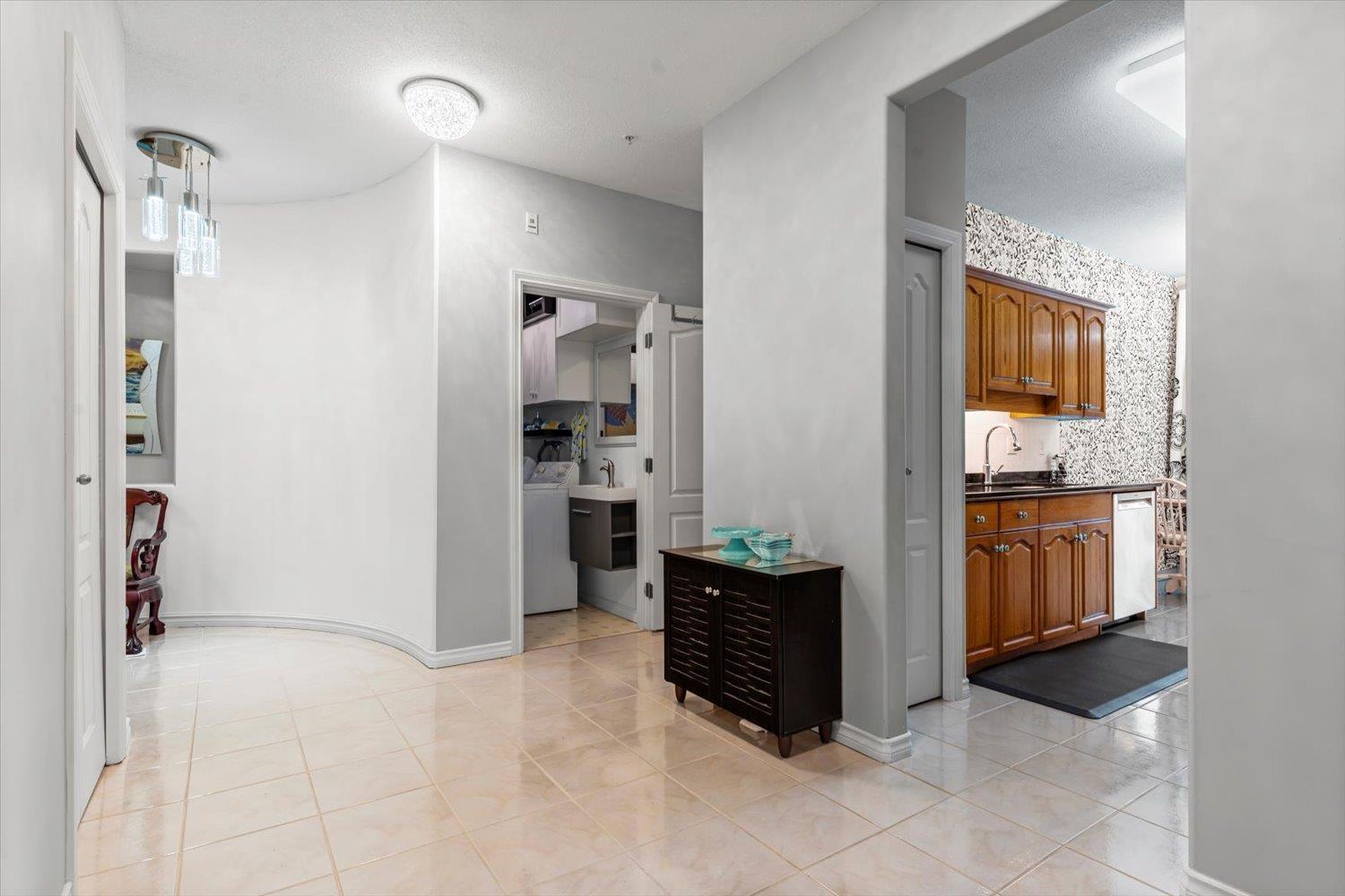 205 45700 Wellington Avenue, Chilliwack Proper West, Chilliwack, British Columbia V2P 2E4 - Photo 6 - R3047108