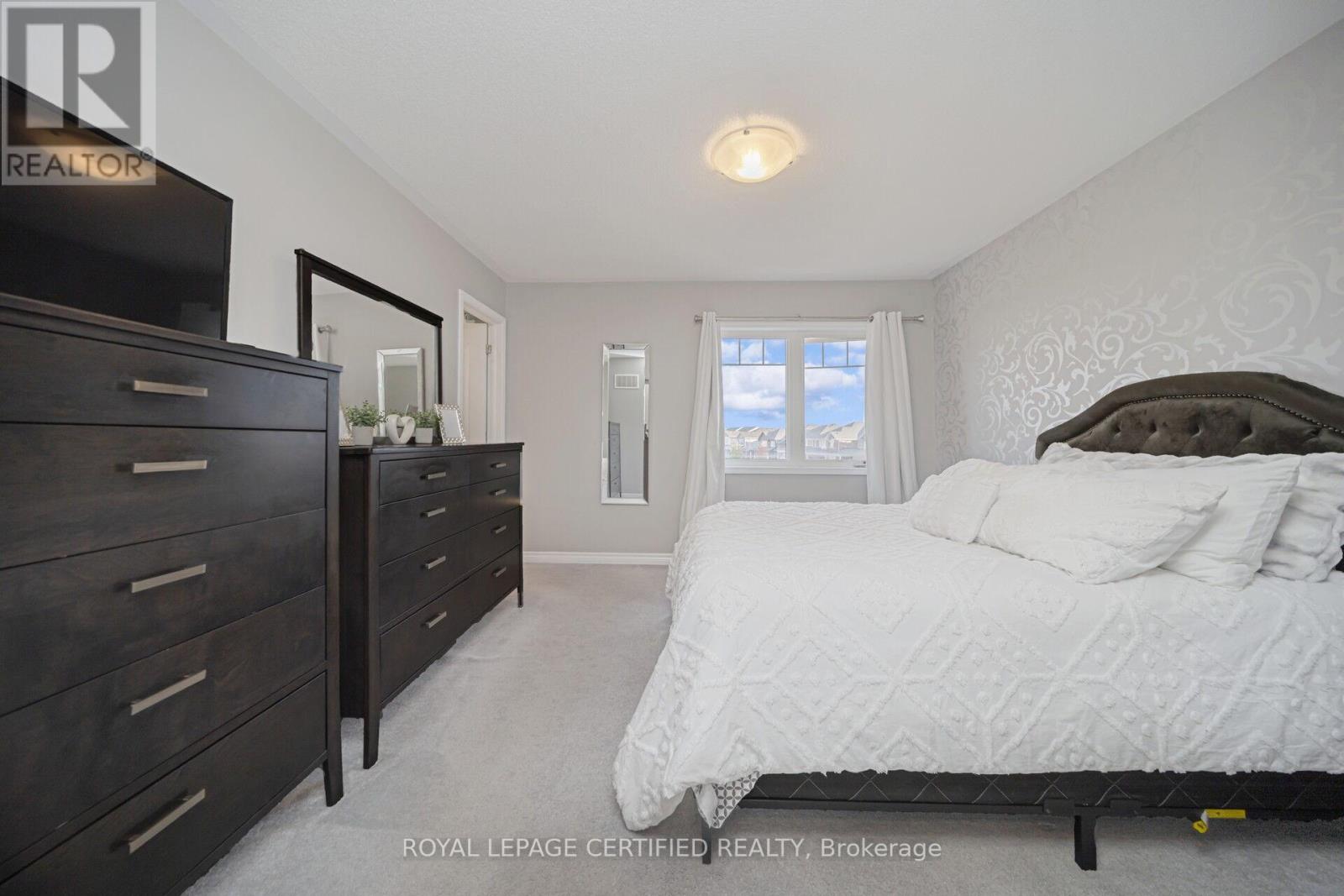 110 Bannister Crescent, Brampton, Ontario  L7A 0G2 - Photo 19 - W12459897