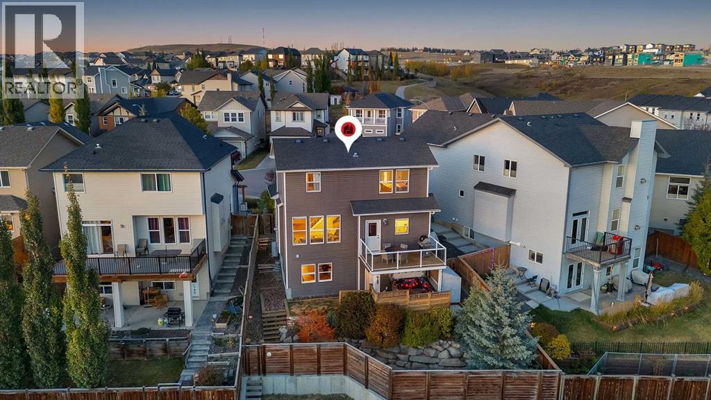 137 Heritage Bay, Cochrane, Alberta  T4C 0L5 - Photo 2 - A2263291