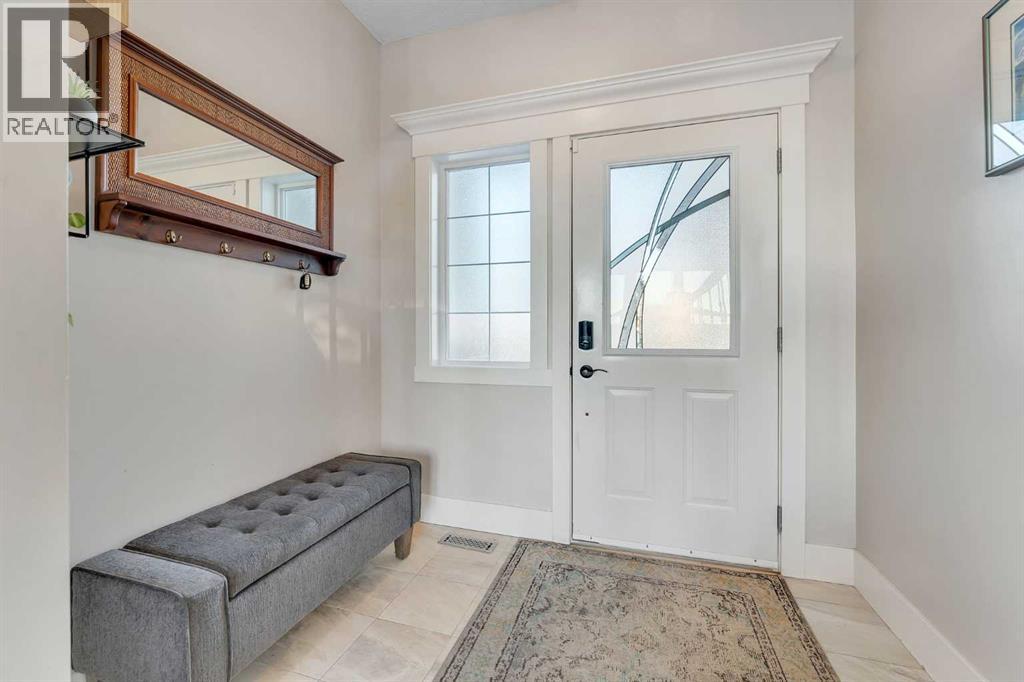 137 Heritage Bay, Cochrane, Alberta  T4C 0L5 - Photo 4 - A2263291