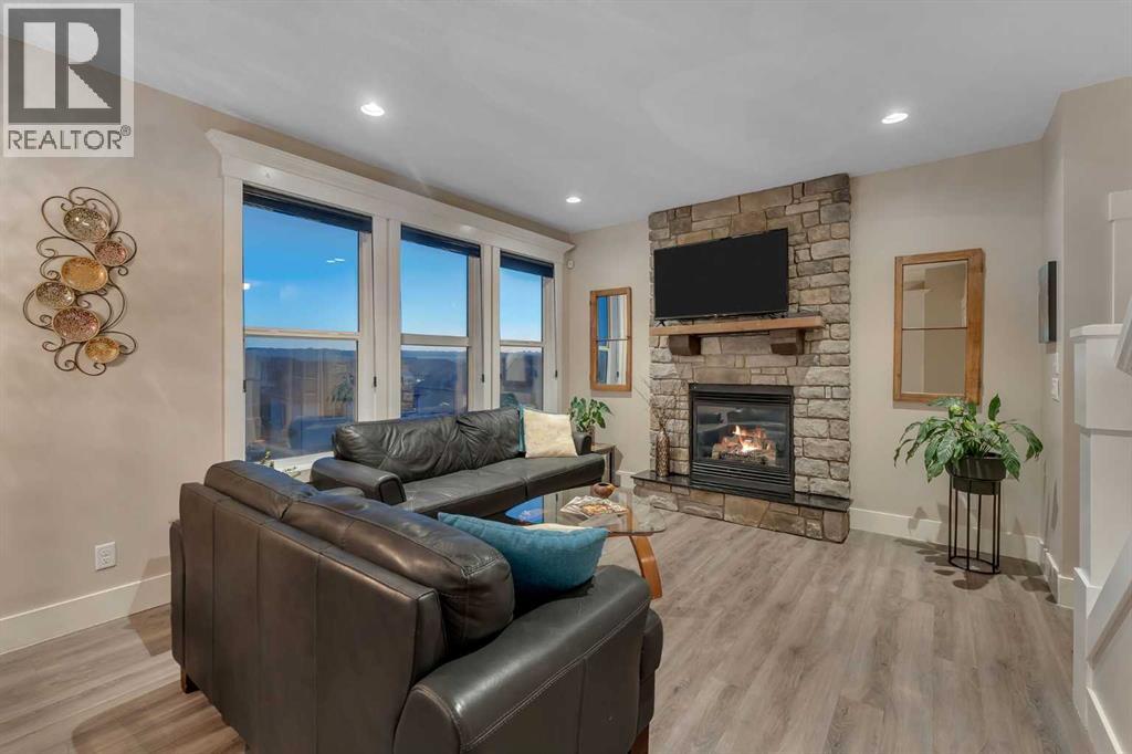 137 Heritage Bay, Cochrane, Alberta  T4C 0L5 - Photo 8 - A2263291