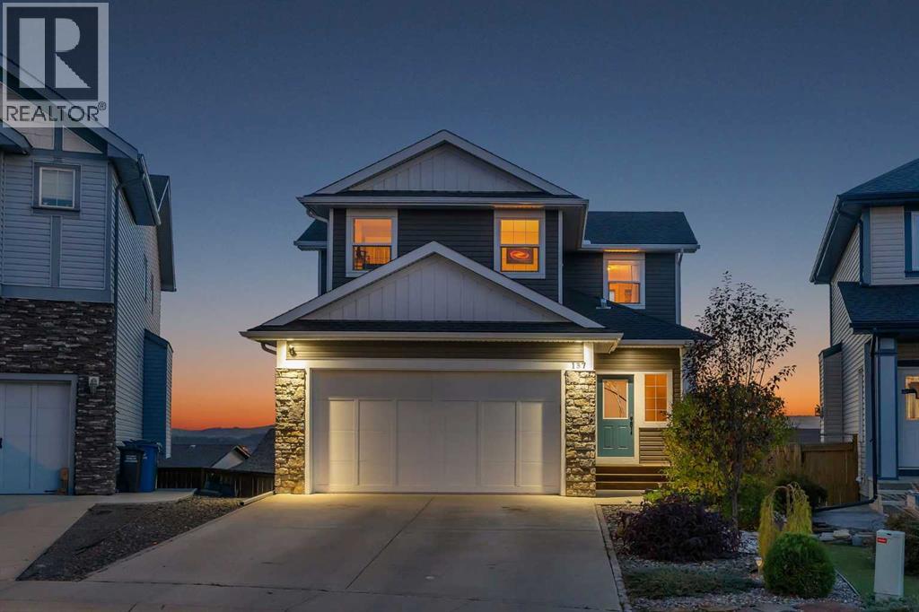 137 Heritage Bay, Cochrane, Alberta  T4C 0L5 - Photo 1 - A2263291