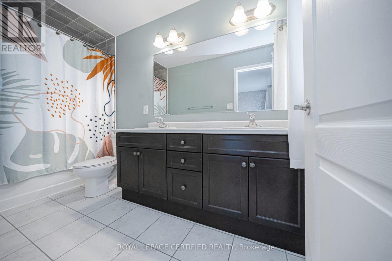 110 Bannister Crescent, Brampton, Ontario  L7A 0G2 - Photo 22 - W12459897