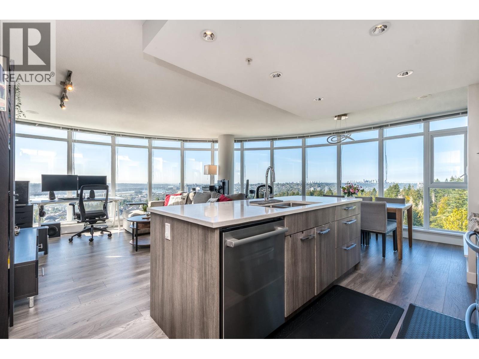 1202 958 RIDGEWAY AVENUE, Coquitlam, British Columbia
