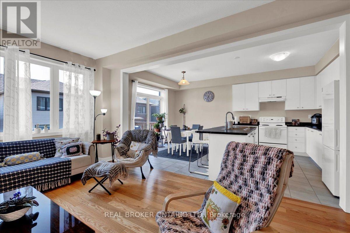 73 Stern Drive, Welland, Ontario  L3B 0M3 - Photo 8 - X12336328