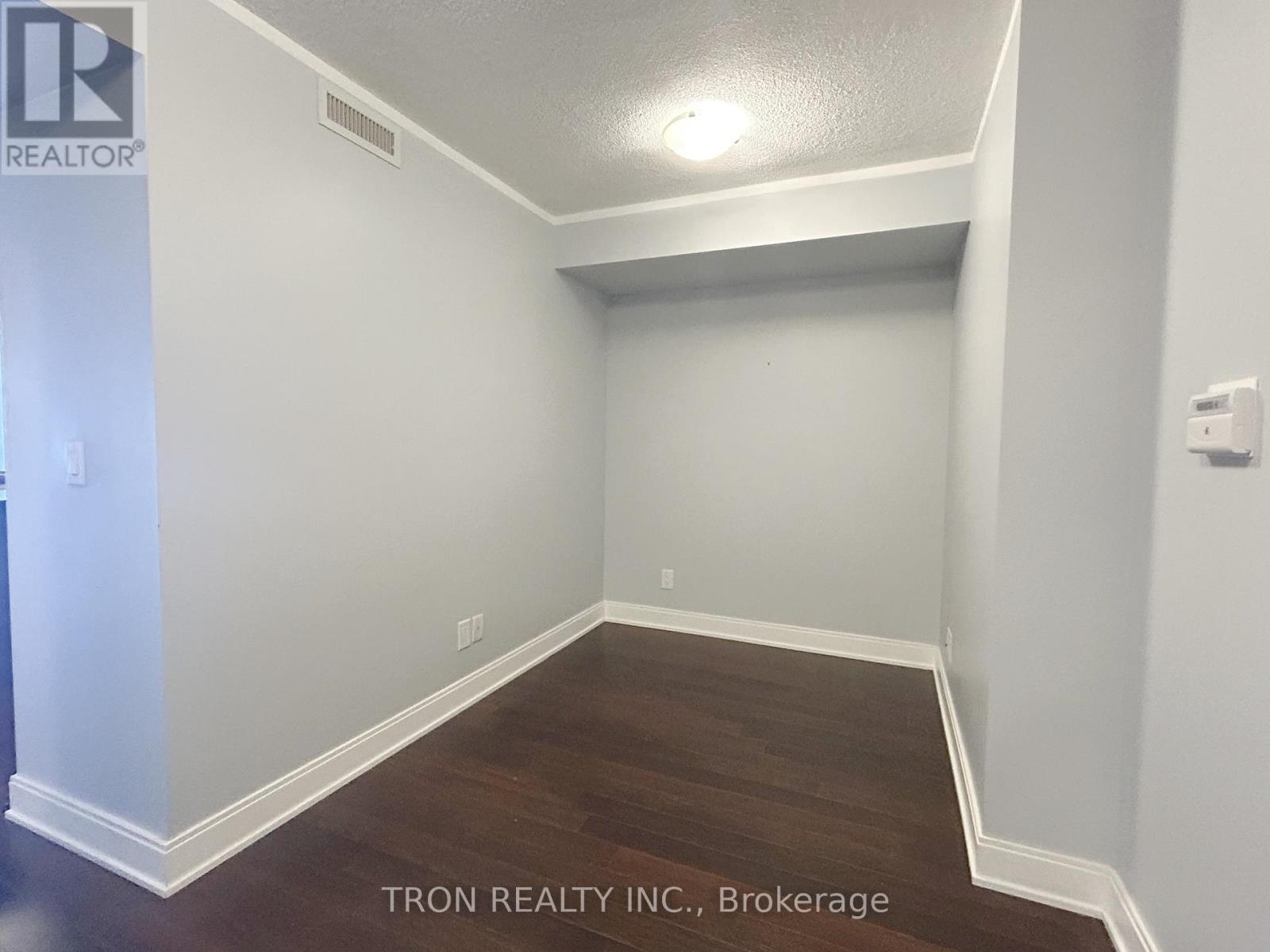 3102 - 125 Village Green Square, Toronto, Ontario  M1S 0G3 - Photo 6 - E12437907