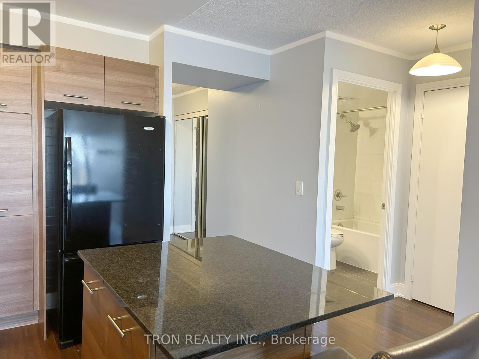 3102 - 125 Village Green Square, Toronto, Ontario  M1S 0G3 - Photo 5 - E12437907