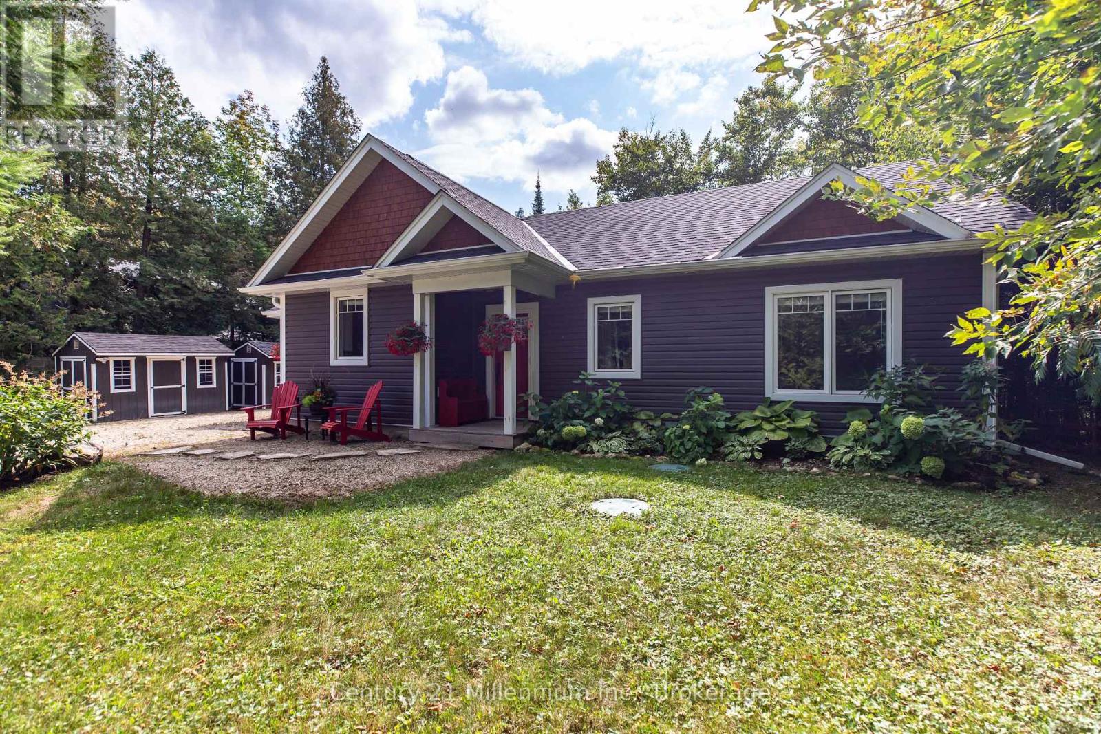 184 Lakewood Lane, Grey Highlands, Ontario  N0C 1H0 - Photo 13 - X12410844