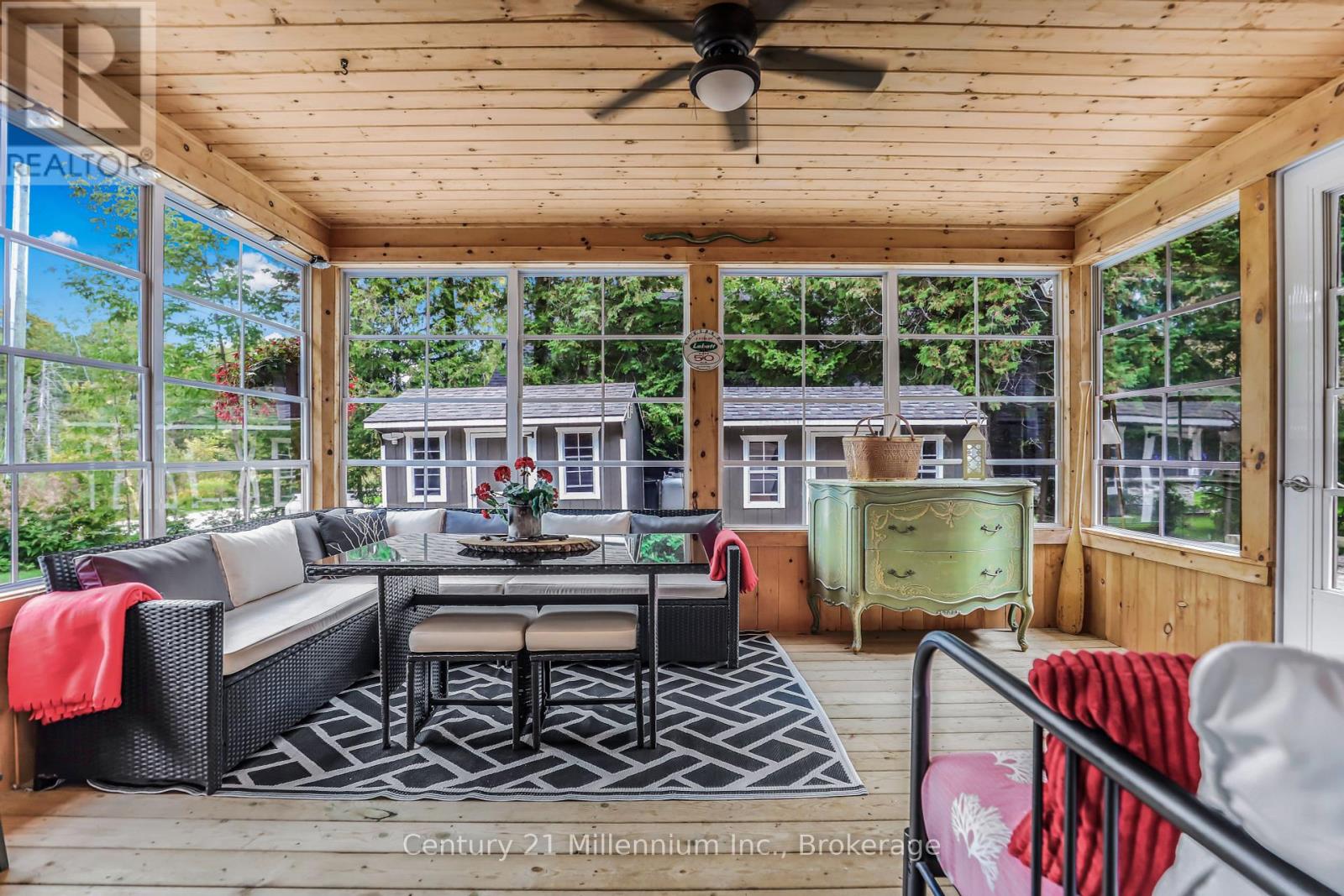 184 Lakewood Lane, Grey Highlands, Ontario  N0C 1H0 - Photo 11 - X12410844