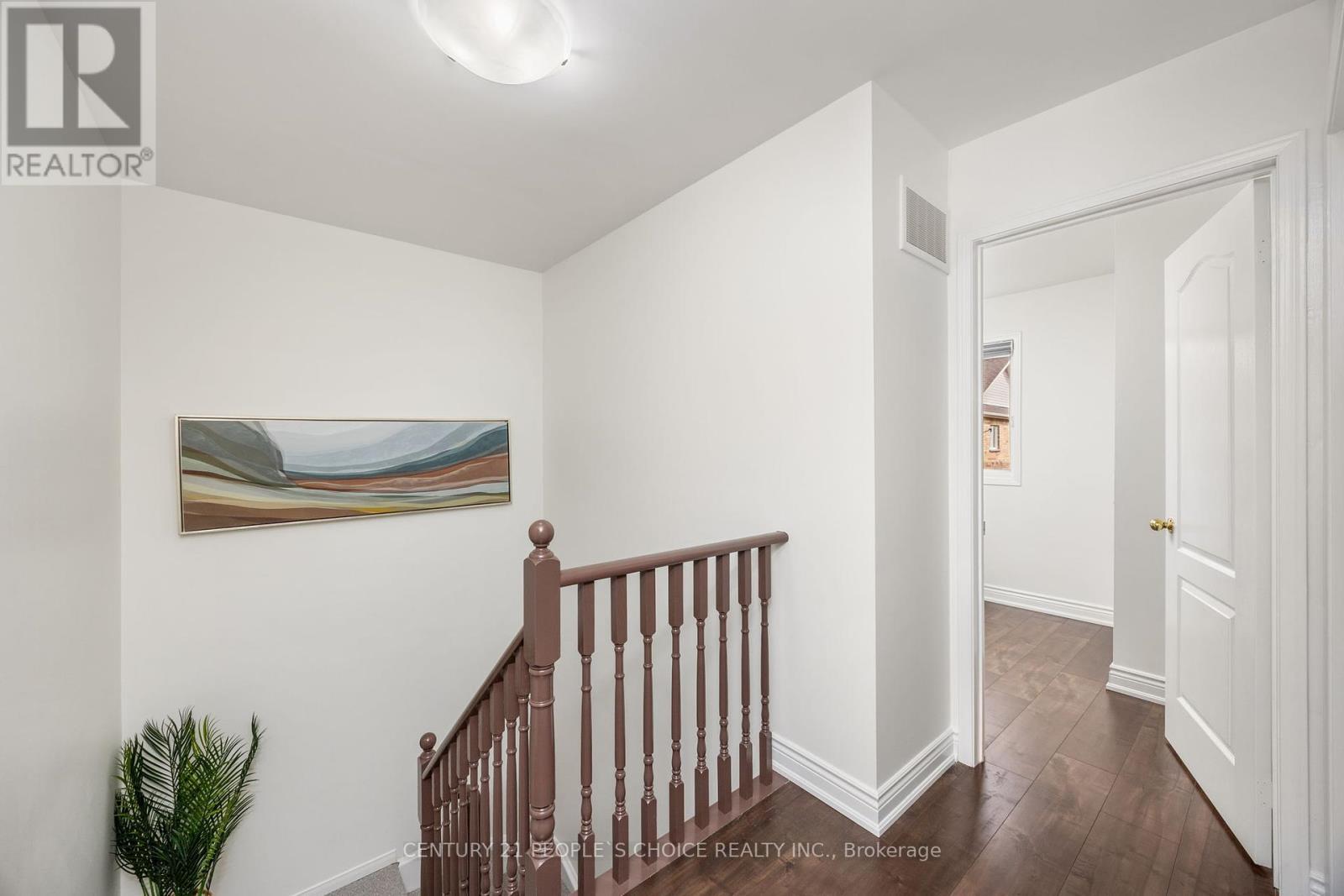 25 Trumpet Valley Boulevard, Brampton, Ontario  L7A 3P4 - Photo 15 - W12460491