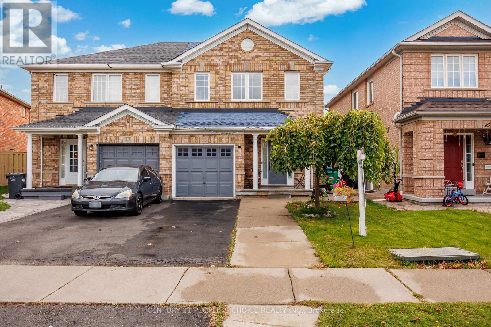 25 Trumpet Valley Boulevard, Brampton, Ontario  L7A 3P4 - Photo 3 - W12460491