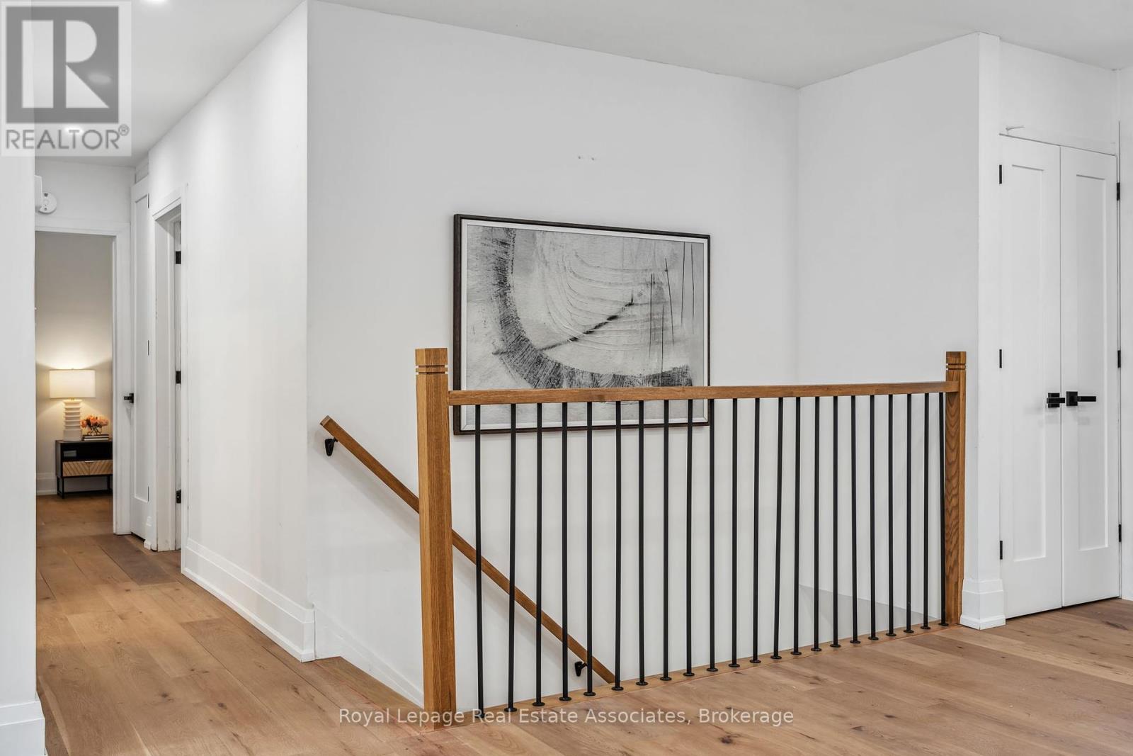 20 Suburban Drive, Mississauga (Streetsville), Ontario  L5N 1G5 - Photo 28 - W12460499