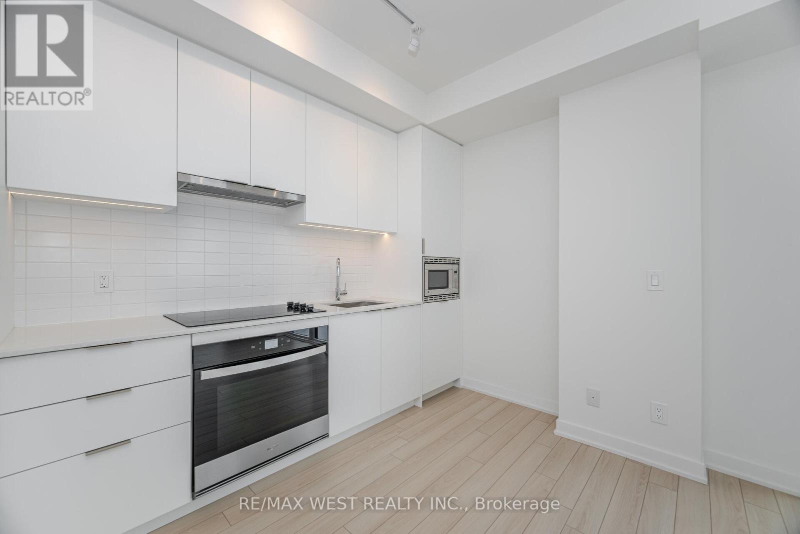 610 - 3079 Trafalgar Road, Oakville, Ontario  L6H 8C5 - Photo 11 - W12460516