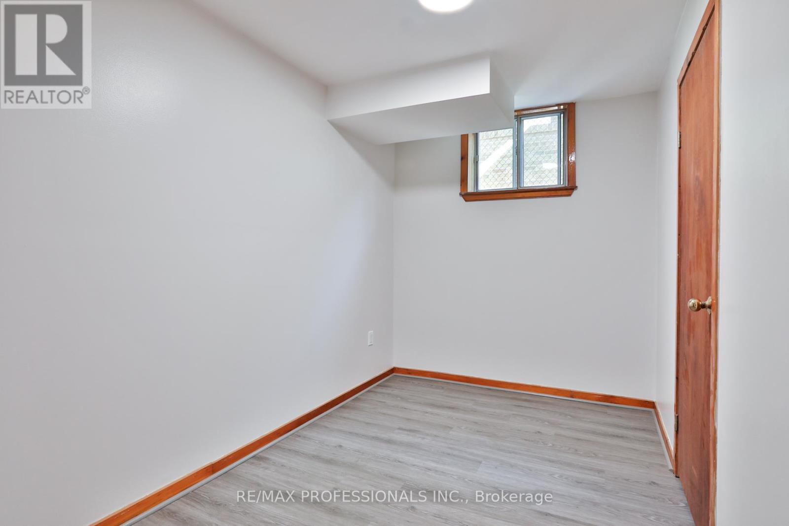91 Jeffcoat Drive, Toronto, Ontario  M9W 3B9 - Photo 24 - W12460551