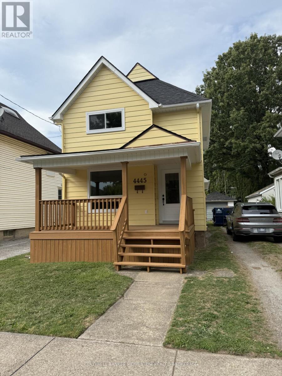 4445 SIMCOE STREET W, Niagara Falls, Ontario