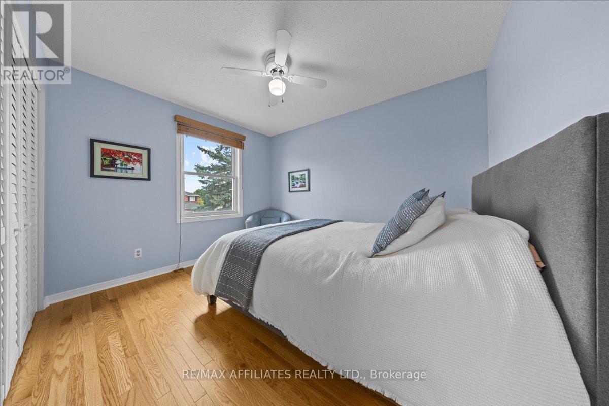 605 Falwyn Crescent, Ottawa, Ontario  K4A 2B4 - Photo 33 - X12460733