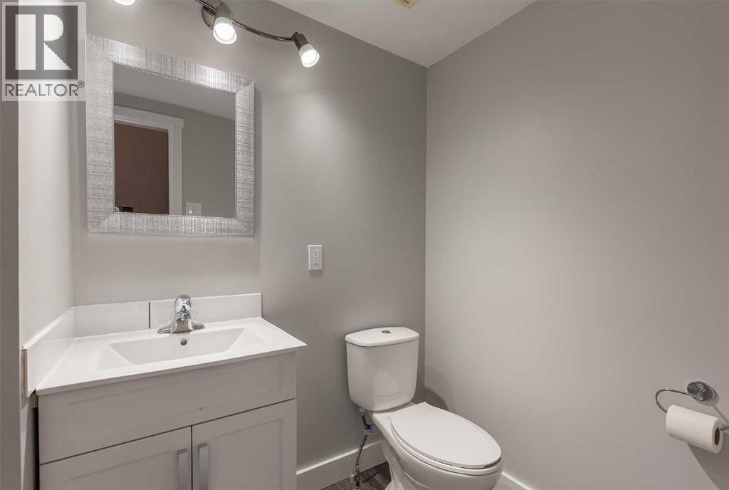 1012 20a Avenue, Coaldale, Alberta  T1M 1C2 - Photo 11 - A2264295