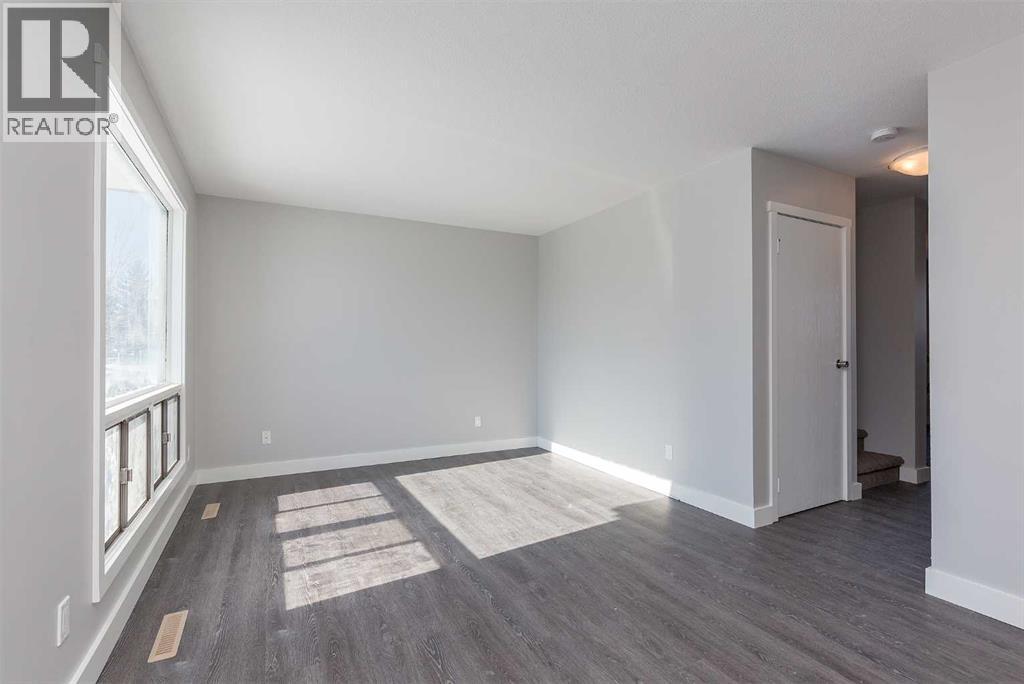 1012 20a Avenue, Coaldale, Alberta  T1M 1C2 - Photo 3 - A2264295