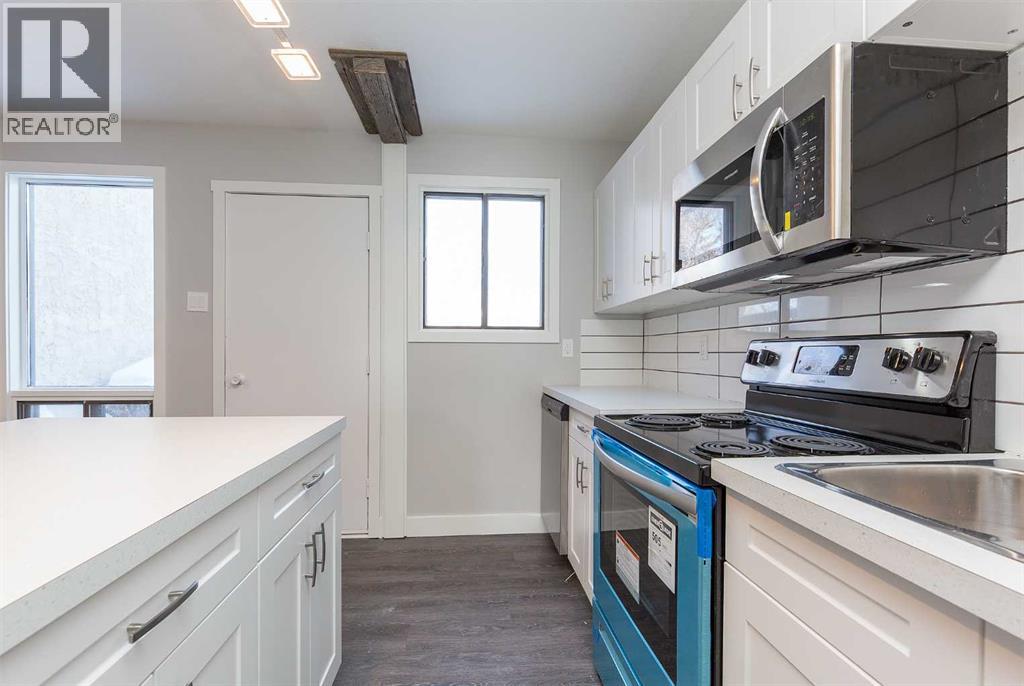 1012 20a Avenue, Coaldale, Alberta  T1M 1C2 - Photo 8 - A2264295