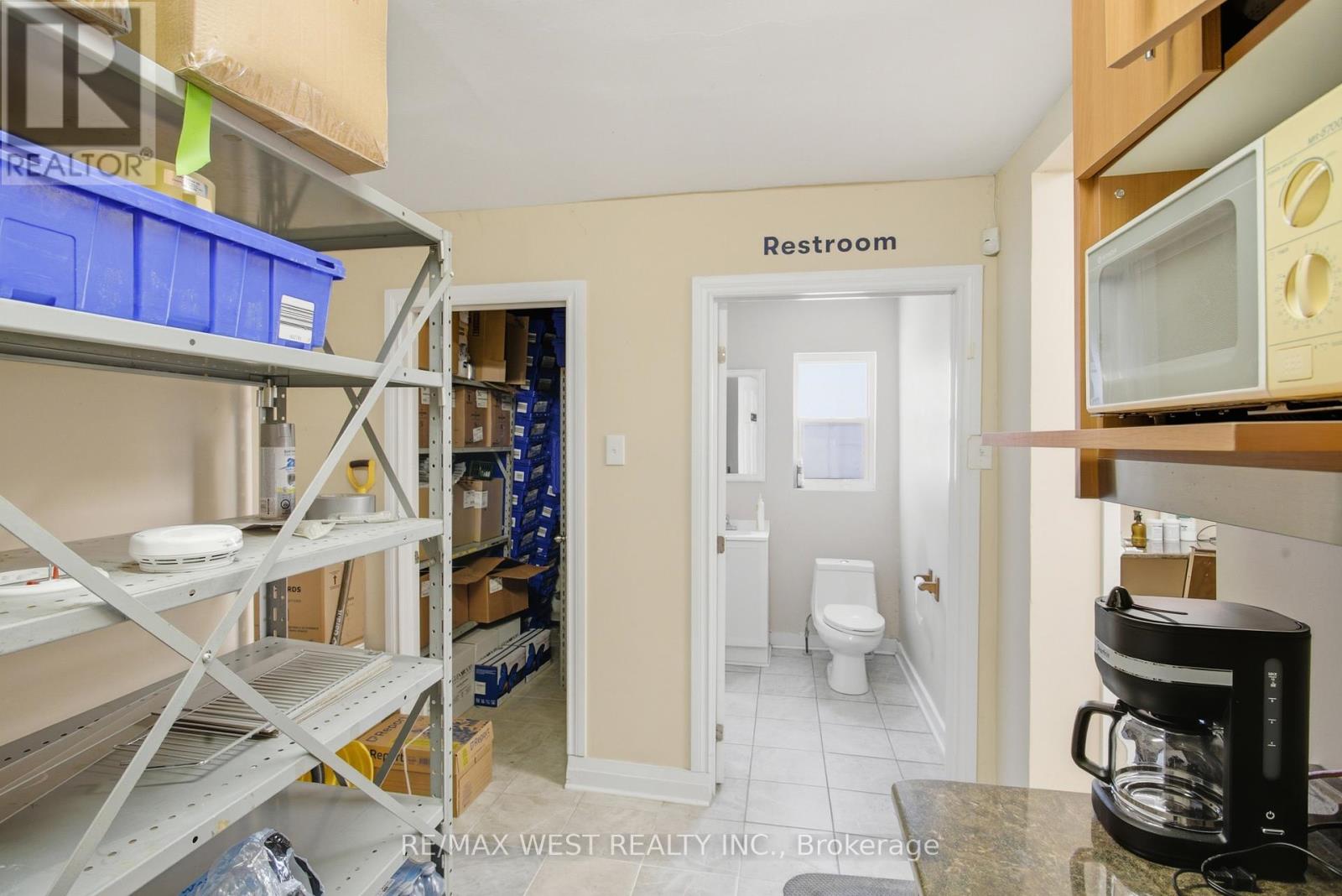 597 Barton Street E, Hamilton (Gibson), Ontario  L8L 2Z6 - Photo 16 - X12460486