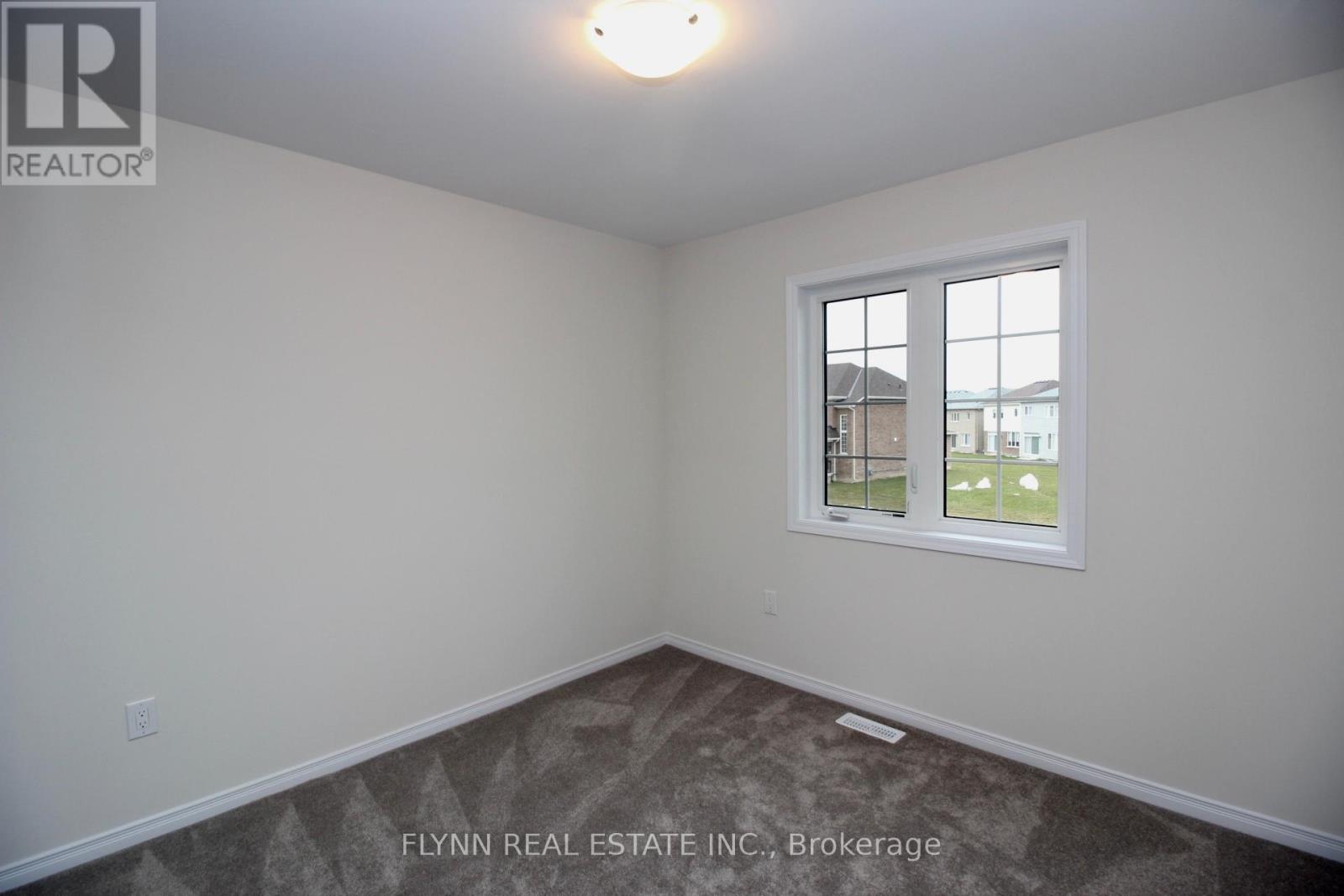 190 Esther Crescent, Thorold, Ontario  L3B 0G9 - Photo 10 - X12460496