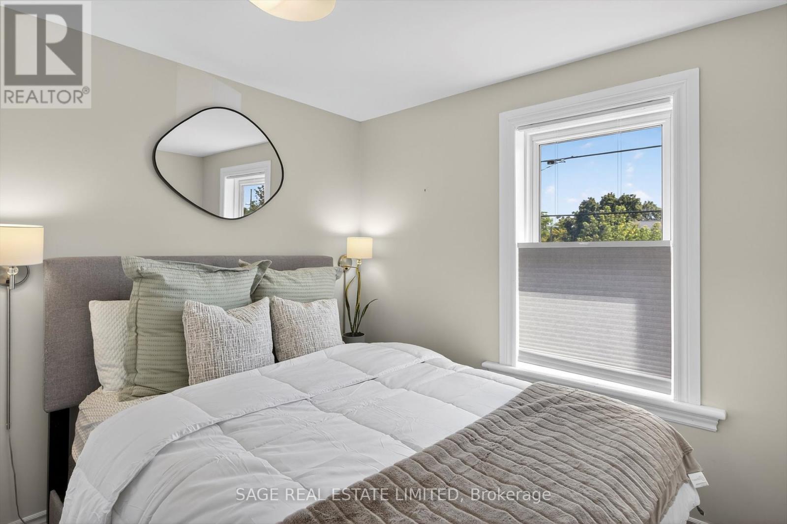 72 Victoria Avenue, Peterborough, Ontario  K9H 4W1 - Photo 34 - X12460535