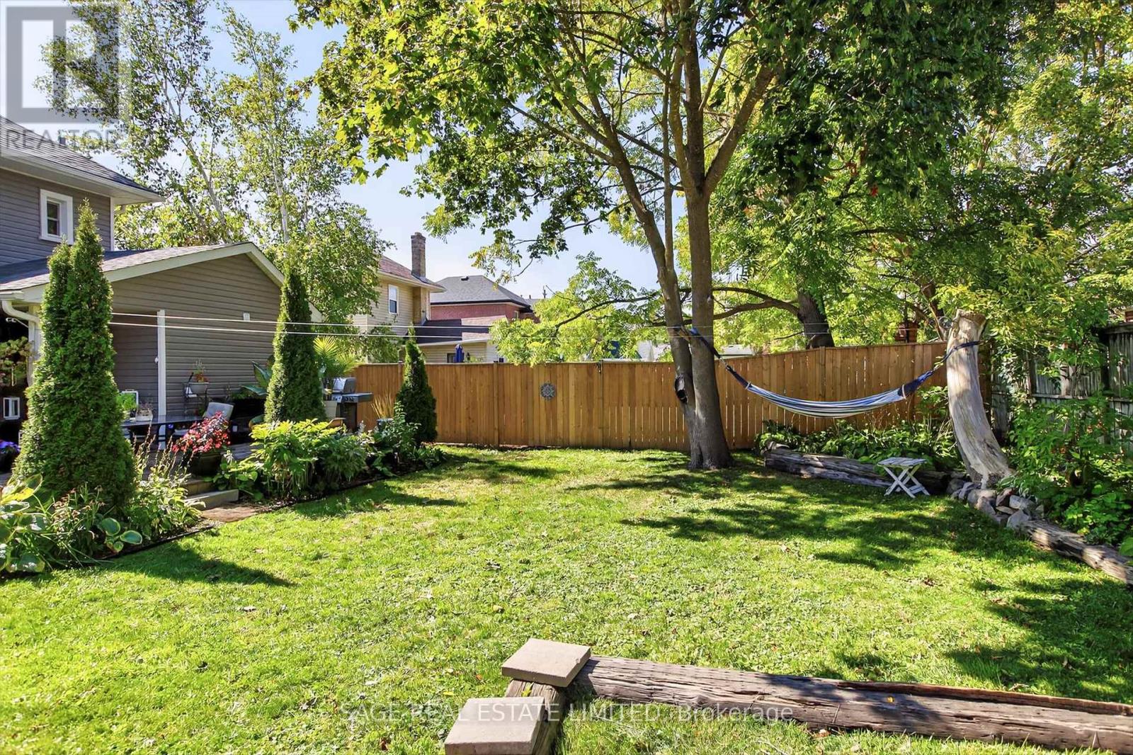 72 Victoria Avenue, Peterborough, Ontario  K9H 4W1 - Photo 47 - X12460535