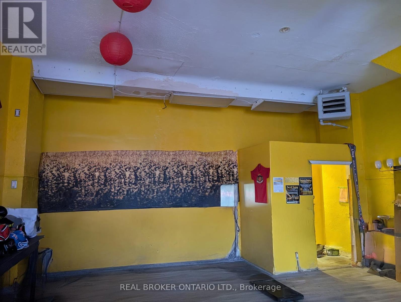 778 Barton Street E, Hamilton, Ontario  L8L 3B1 - Photo 7 - X12460549