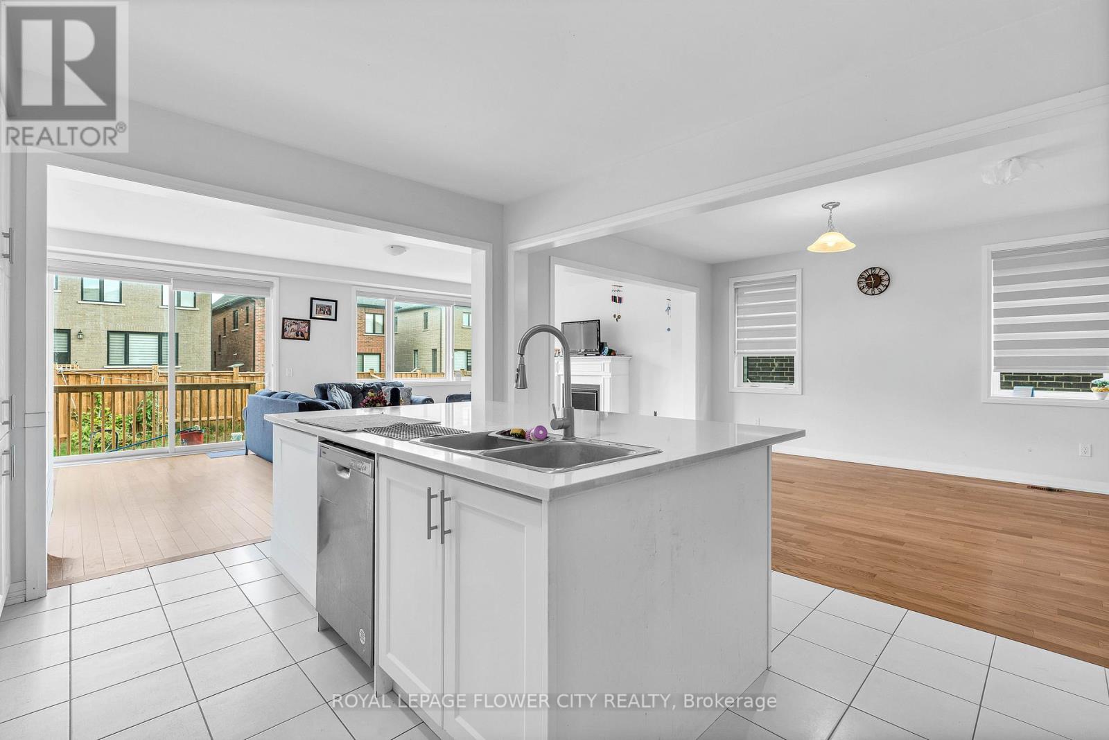 790 Sobeski Avenue, Woodstock, Ontario  N4T 0P1 - Photo 14 - X12460555