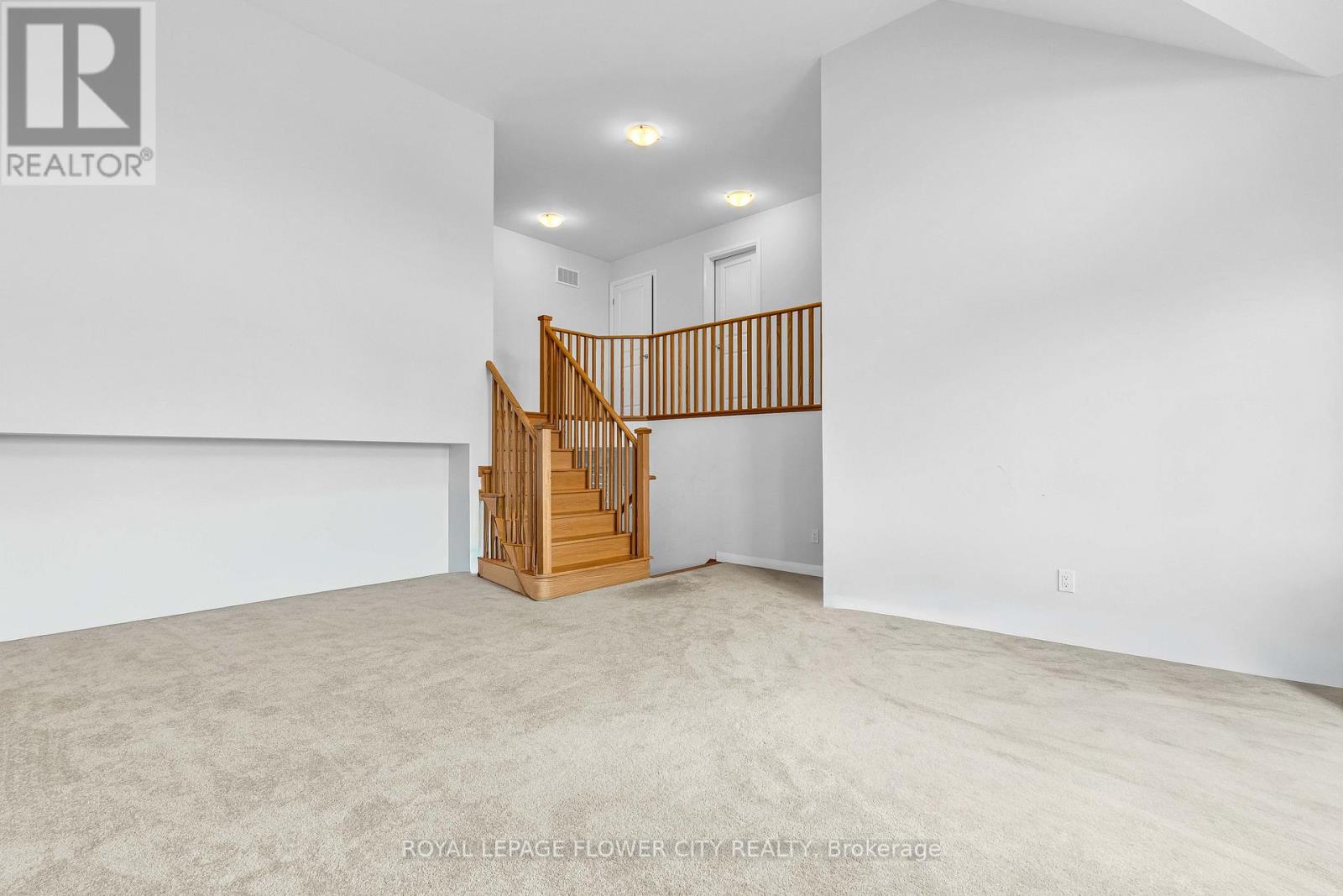 790 Sobeski Avenue, Woodstock, Ontario  N4T 0P1 - Photo 17 - X12460555