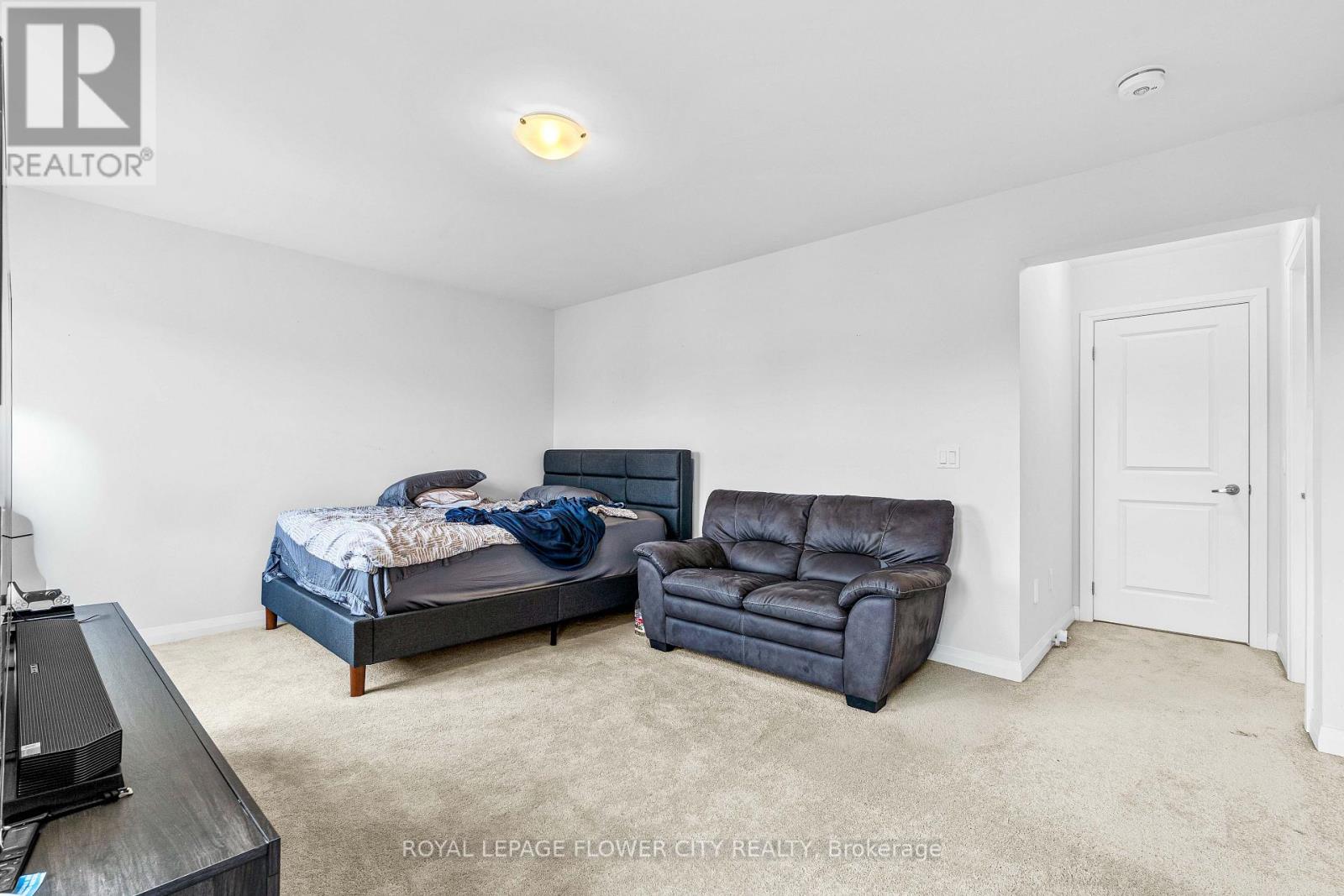 790 Sobeski Avenue, Woodstock, Ontario  N4T 0P1 - Photo 20 - X12460555
