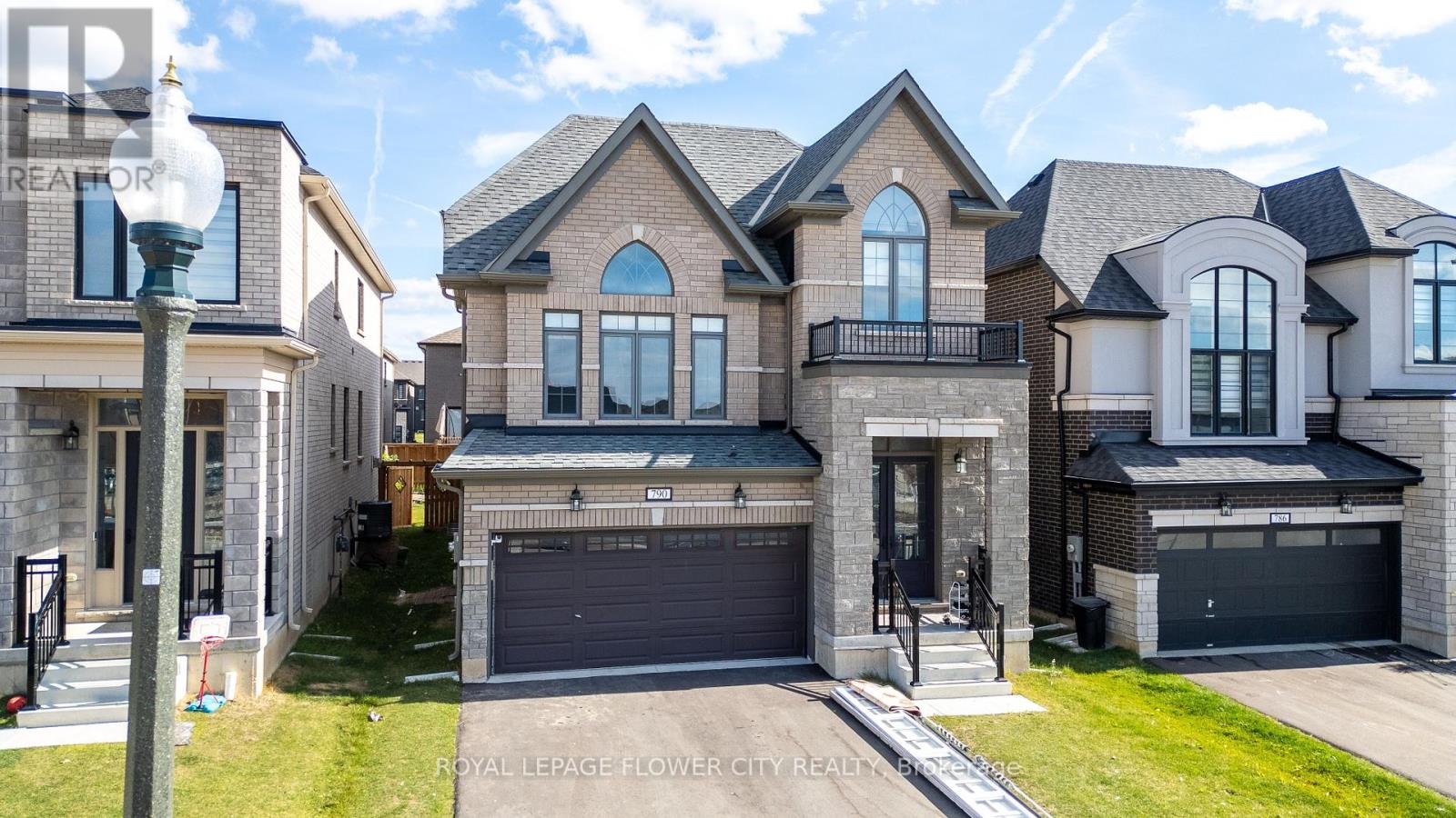 790 Sobeski Avenue, Woodstock, Ontario  N4T 0P1 - Photo 6 - X12460555