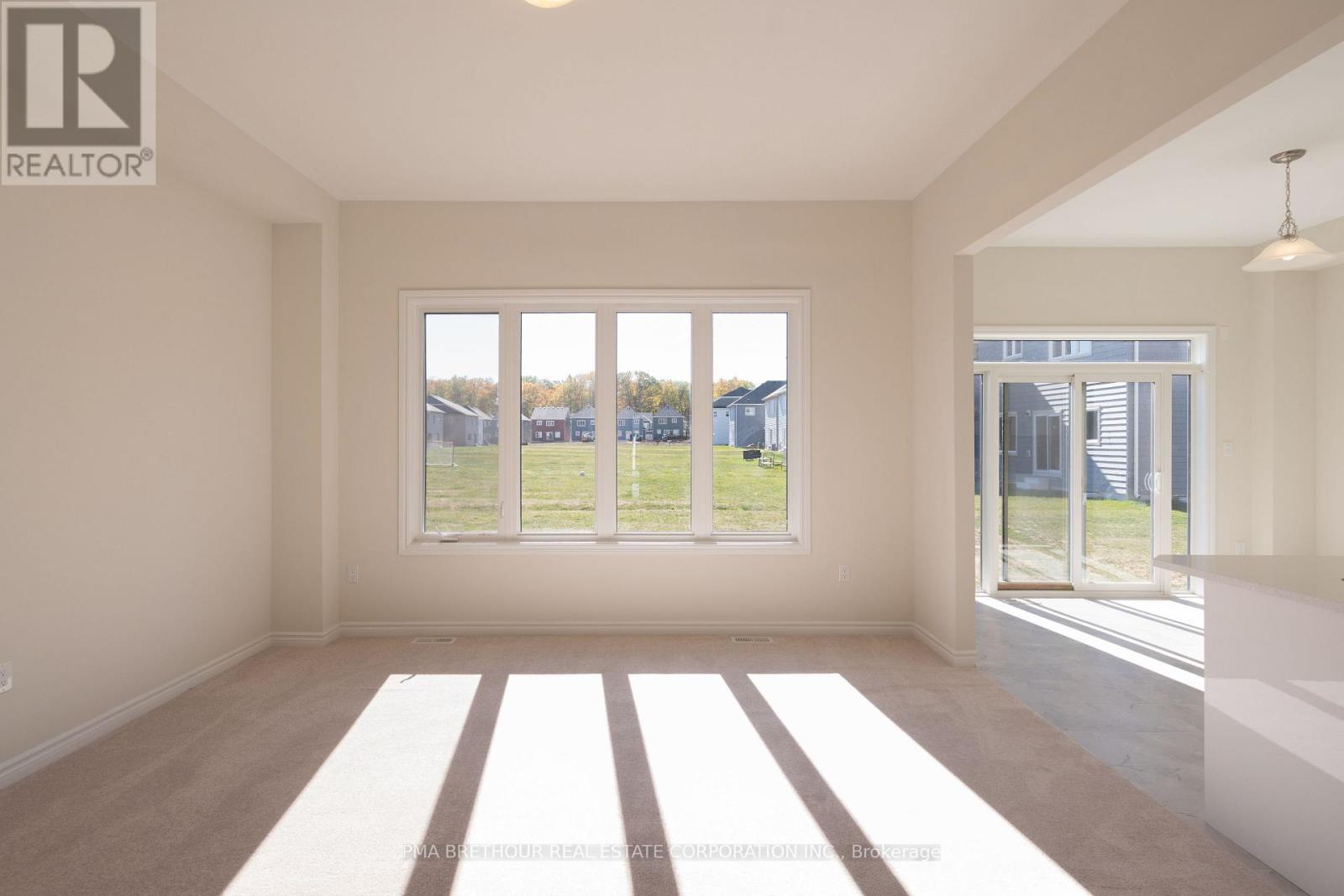 400 Beechwood Forest Lane, Gravenhurst, Ontario  P1P 1A7 - Photo 6 - X12460556