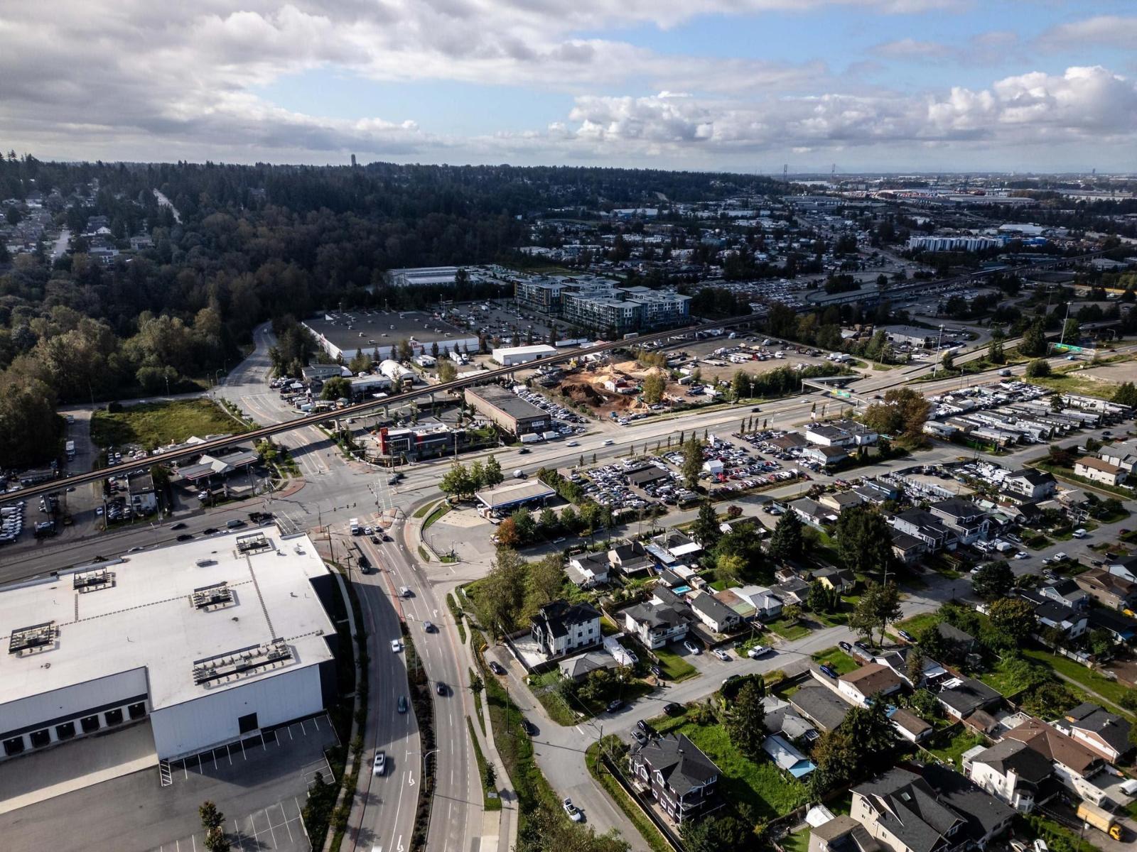 11257 128 Street, Surrey, British Columbia  V3R 2W3 - Photo 3 - C8071946