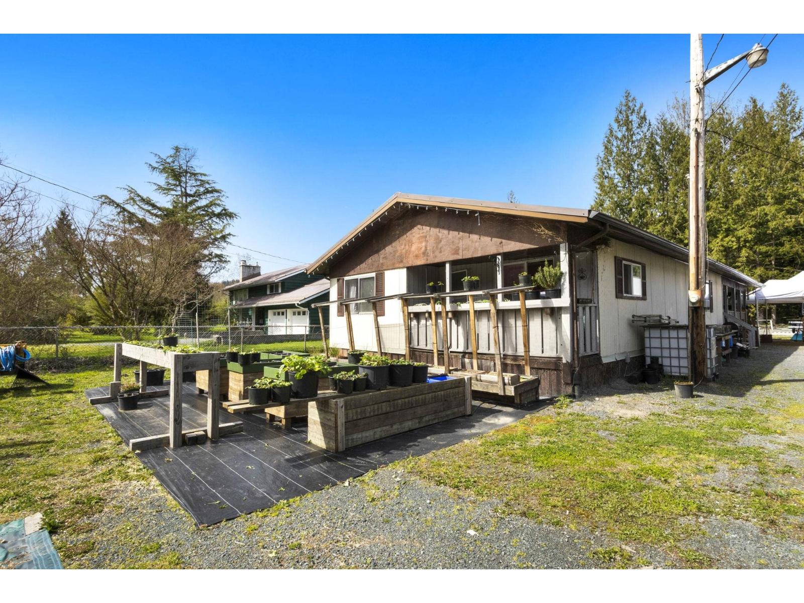 49187 Bell Acres Road, Chilliwack River Valley, Sardis - Chwk River Valley, British Columbia  V4Z 1C1 - Photo 2 - R3057895