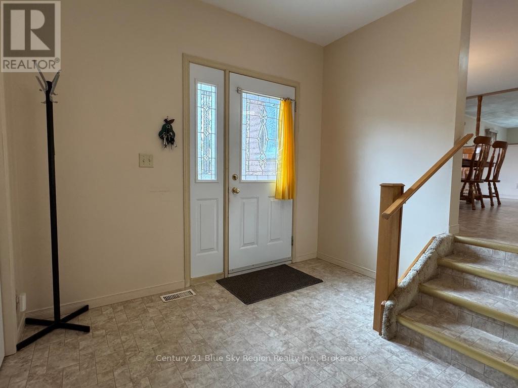 363 Main Street, Powassan, Ontario  P0H 0A4 - Photo 14 - X12460580