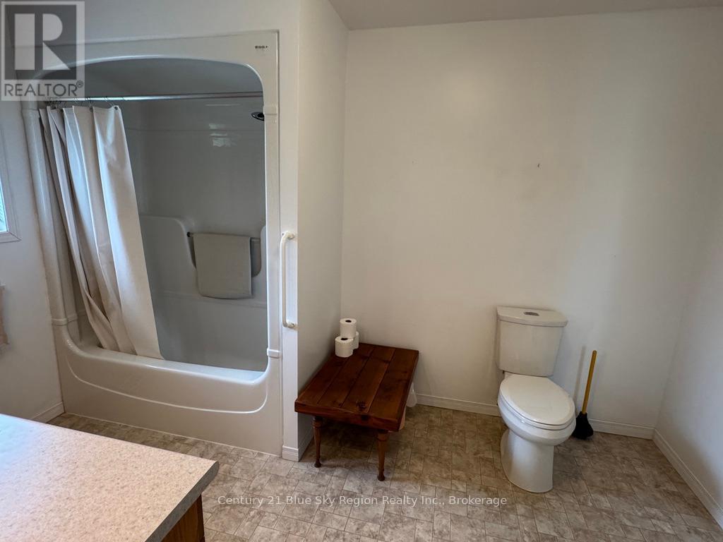 363 Main Street, Powassan, Ontario  P0H 0A4 - Photo 30 - X12460580