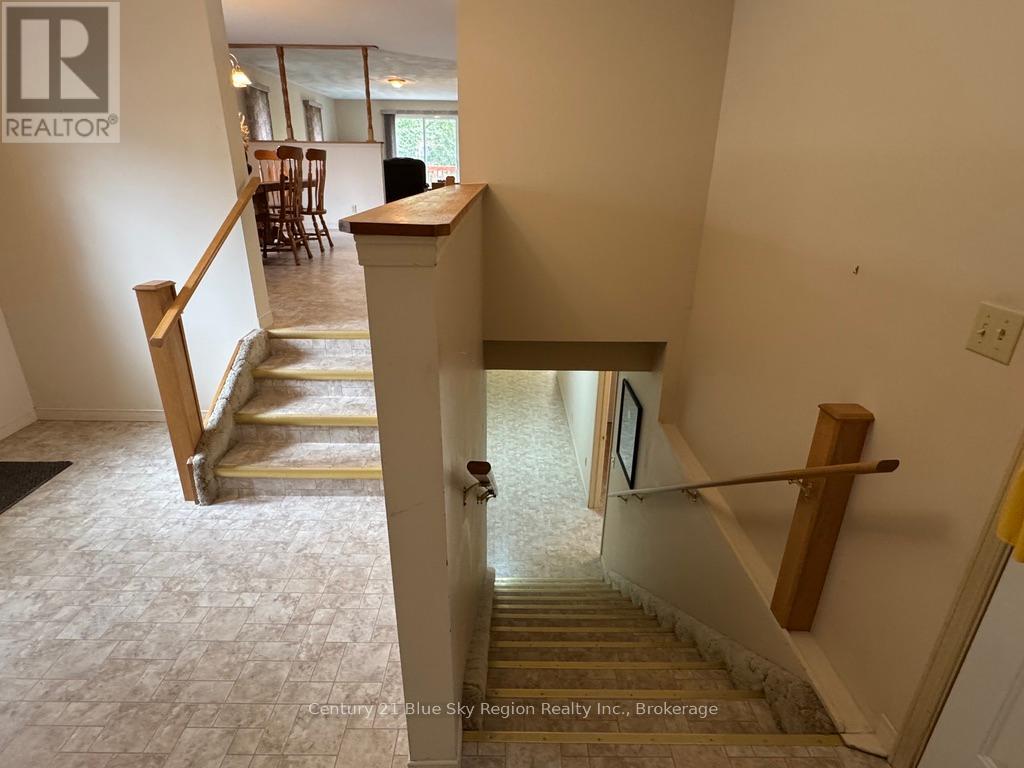 363 Main Street, Powassan, Ontario  P0H 0A4 - Photo 37 - X12460580