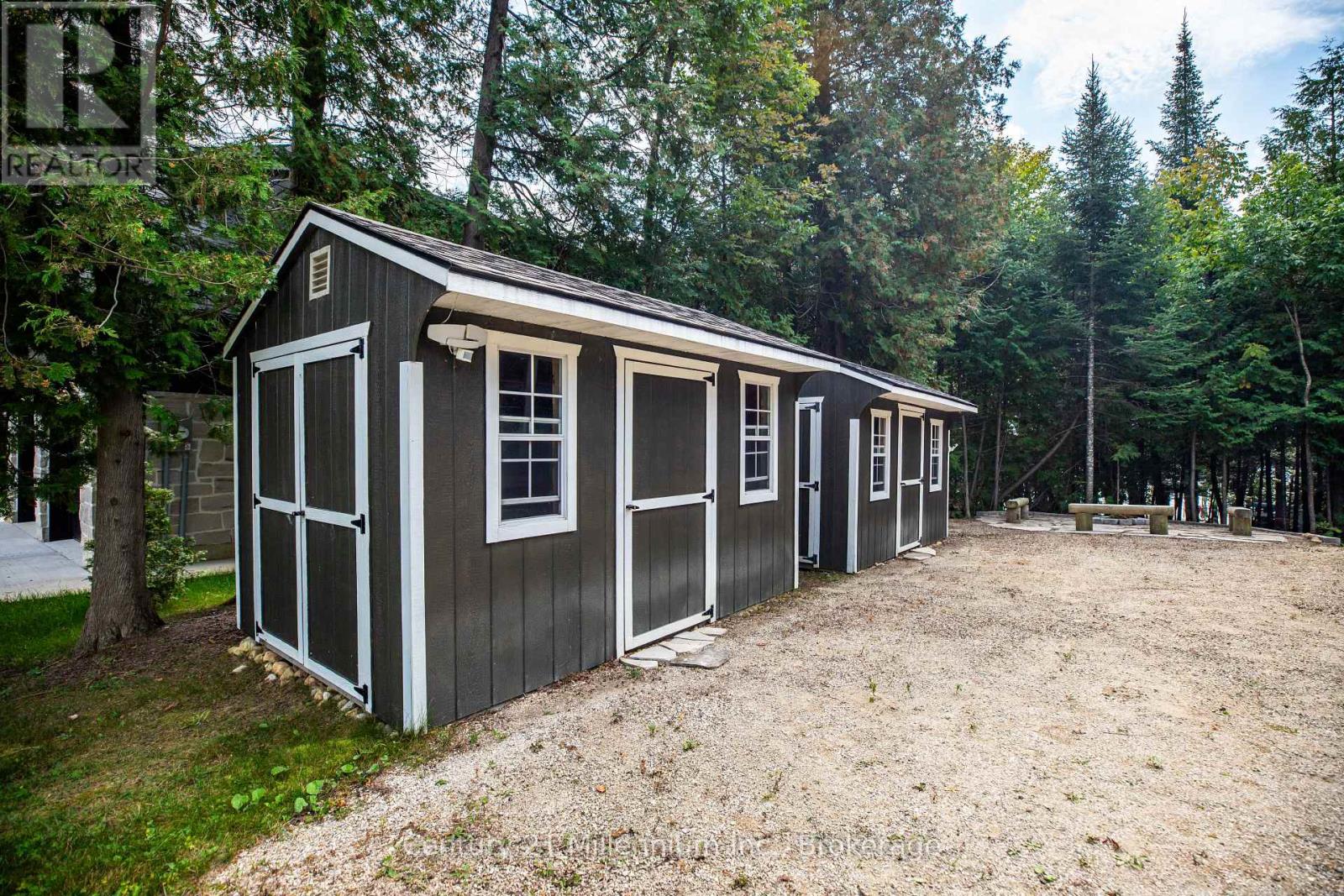 184 Lakewood Lane, Grey Highlands, Ontario  N0C 1H0 - Photo 19 - X12410844
