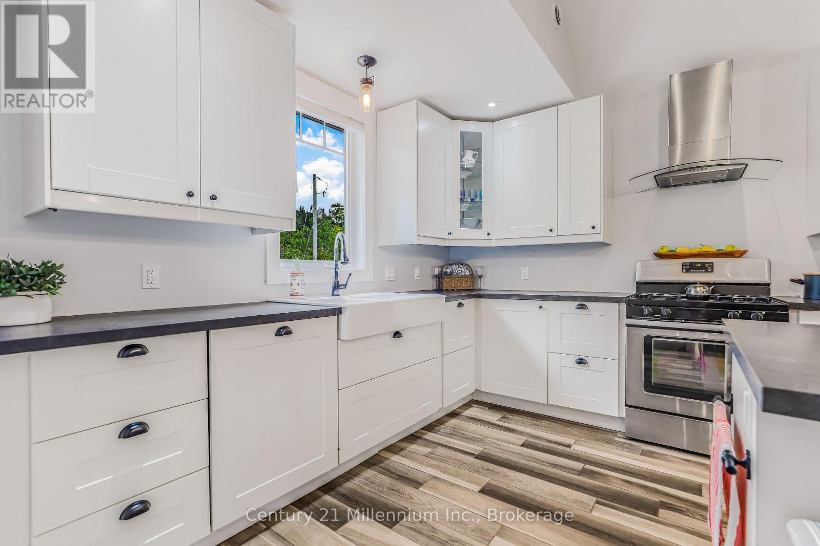 184 Lakewood Lane, Grey Highlands, Ontario  N0C 1H0 - Photo 22 - X12410844