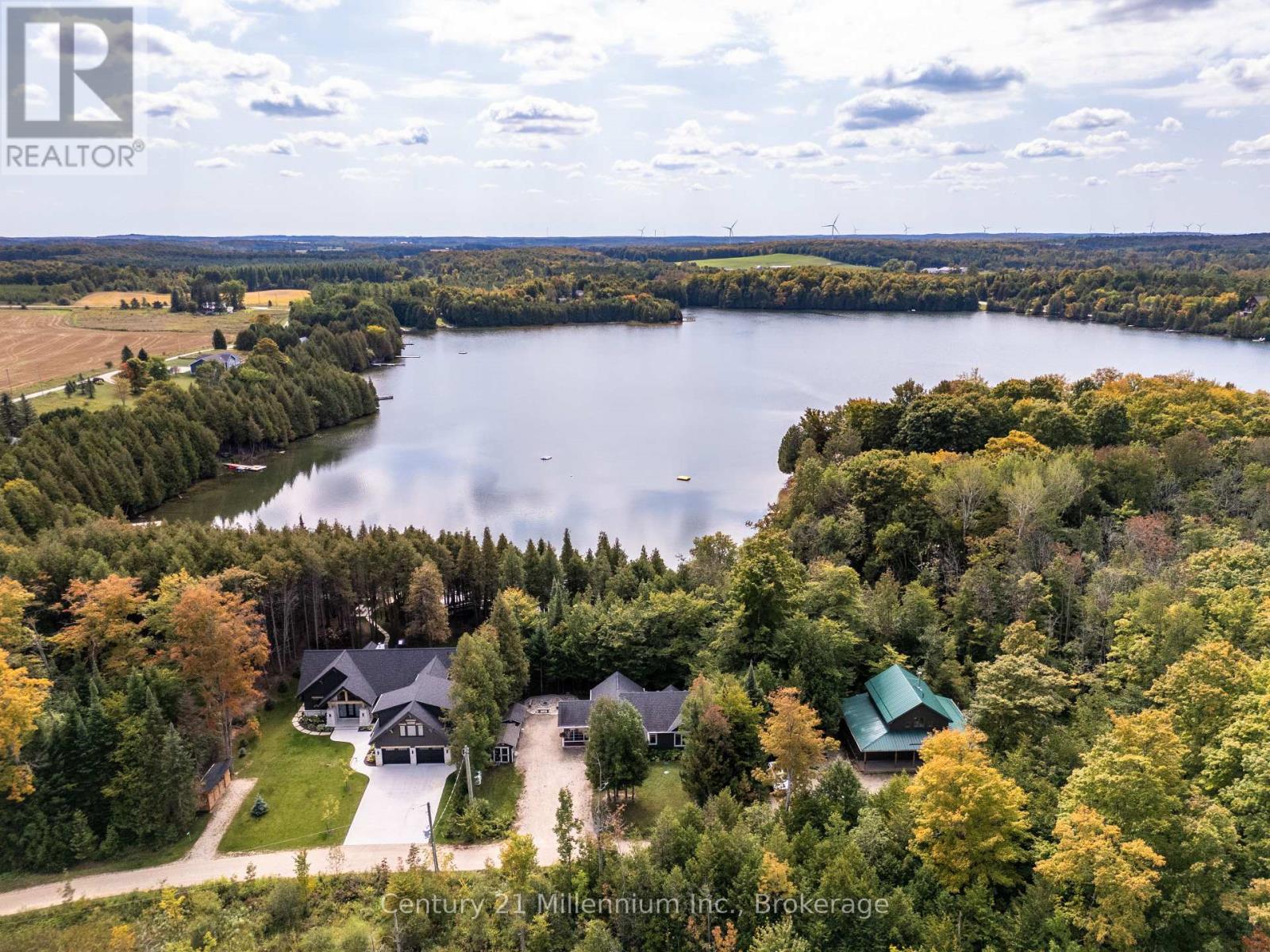 184 Lakewood Lane, Grey Highlands, Ontario  N0C 1H0 - Photo 39 - X12410844