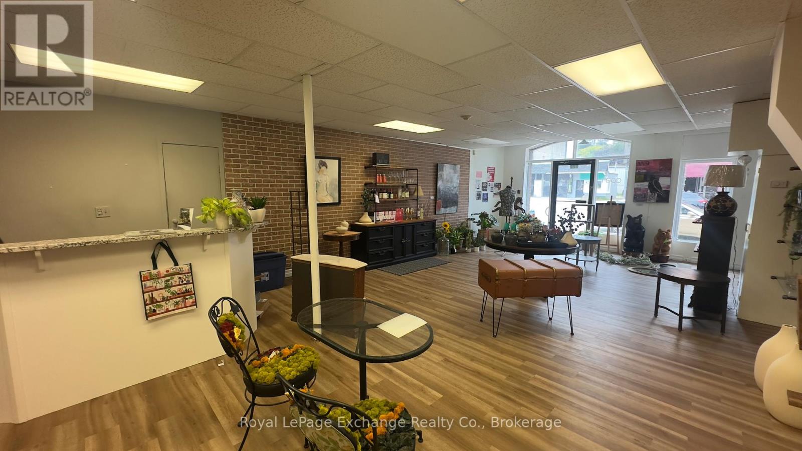 777 2nd Avenue E, Owen Sound, Ontario  N4K 2G9 - Photo 6 - X12426343