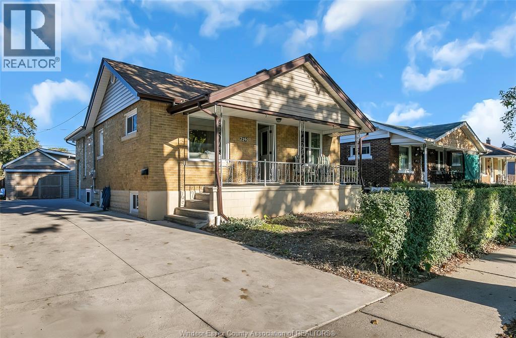 MLS# 25025973: 2340 ALEXIS ROAD, Windsor, Canada