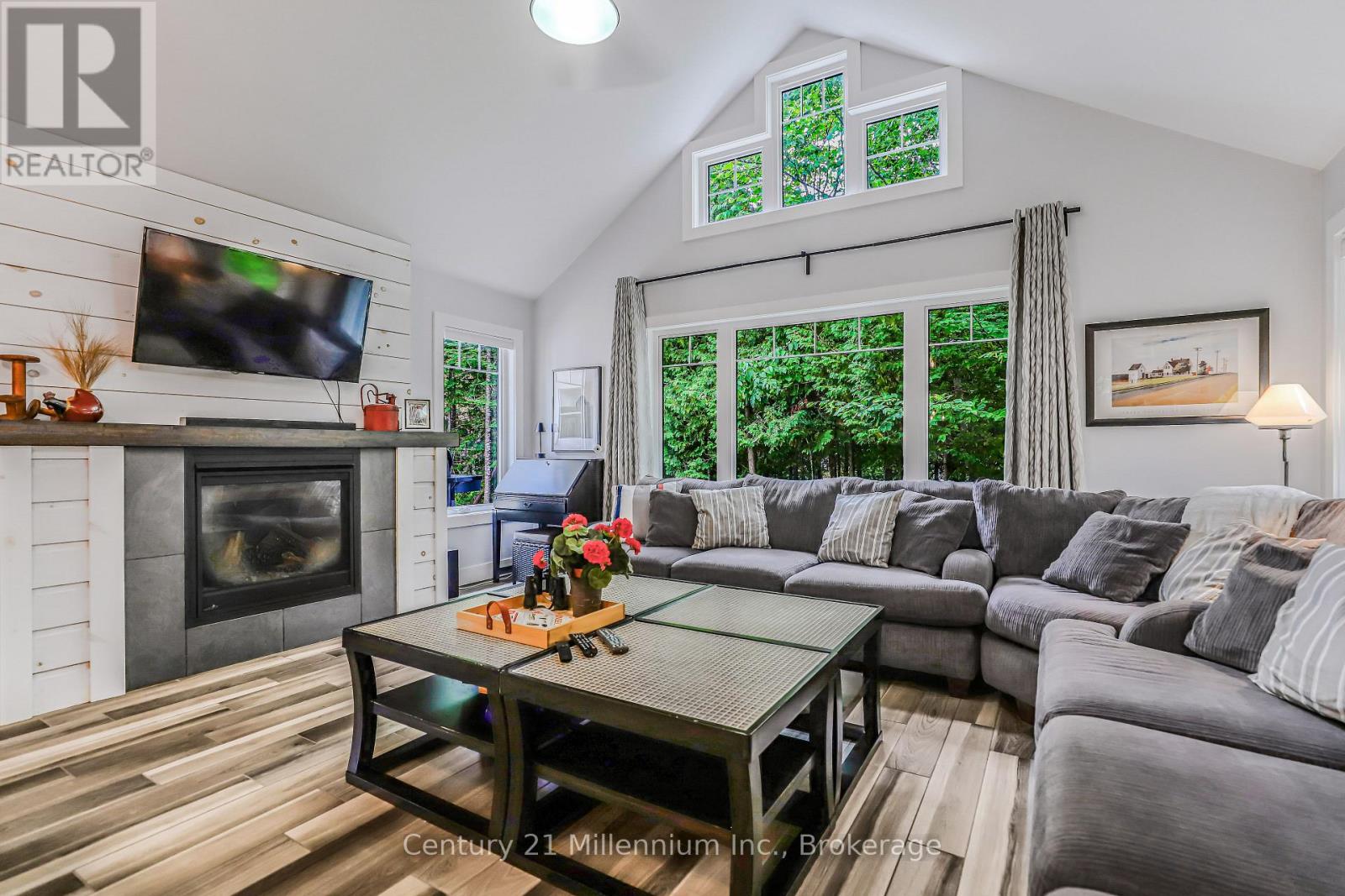 184 Lakewood Lane, Grey Highlands, Ontario  N0C 1H0 - Photo 26 - X12410844