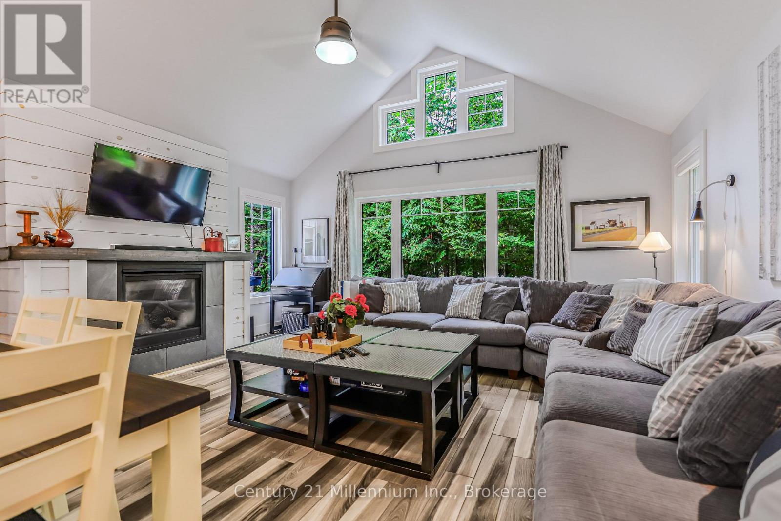 184 Lakewood Lane, Grey Highlands, Ontario  N0C 1H0 - Photo 7 - X12410844
