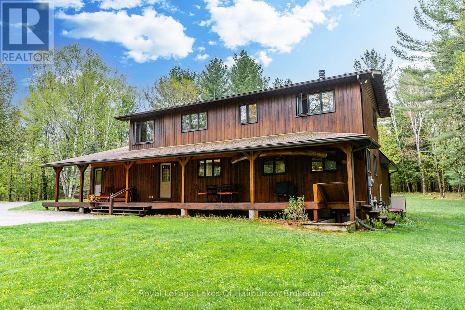 1111 Elk Drive, Dysart Et Al (Guilford), Ontario  K0M 1S0 - Photo 3 - X12272466