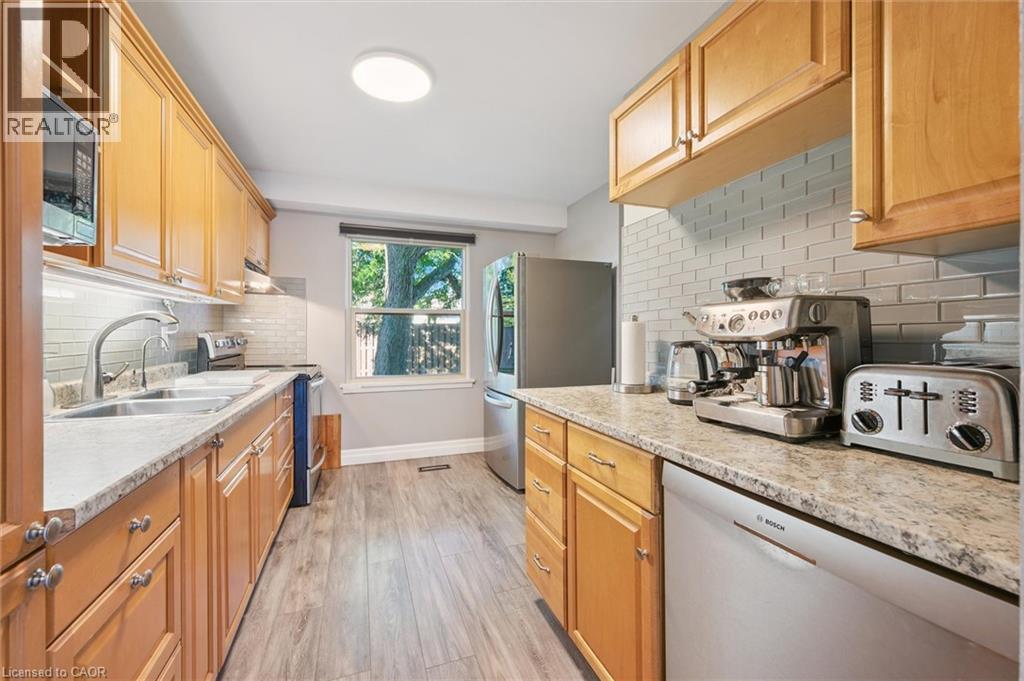 56 Montcalm Drive Unit# K, Kitchener, Ontario  N2B 2R1 - Photo 14 - 40778477