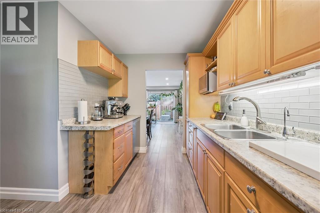 56 Montcalm Drive Unit# K, Kitchener, Ontario  N2B 2R1 - Photo 17 - 40778477