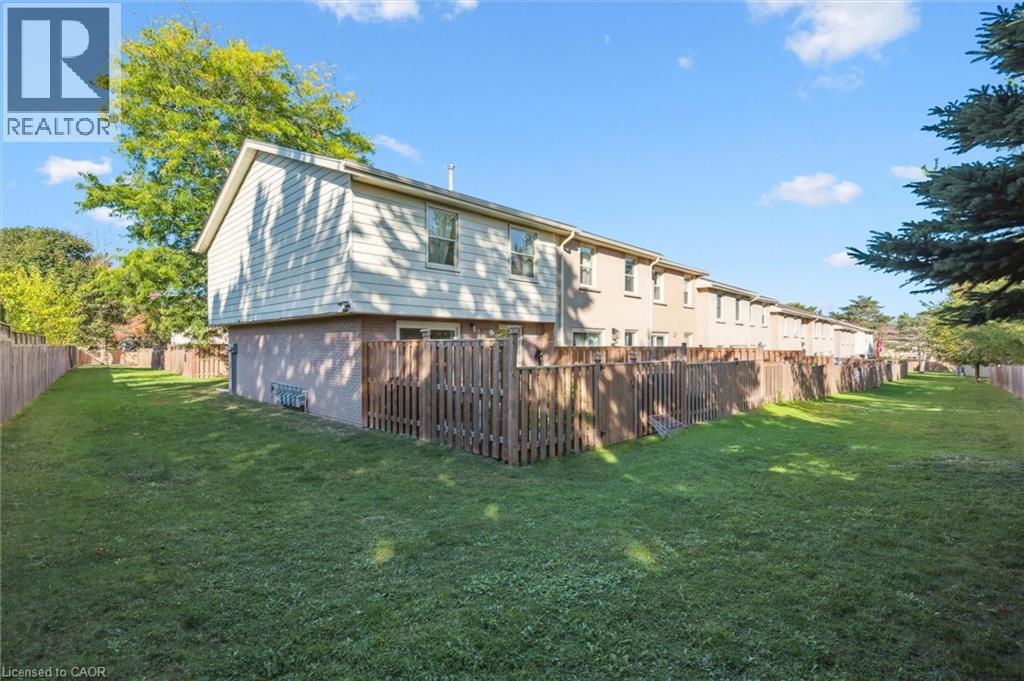 56 Montcalm Drive Unit# K, Kitchener, Ontario  N2B 2R1 - Photo 35 - 40778477