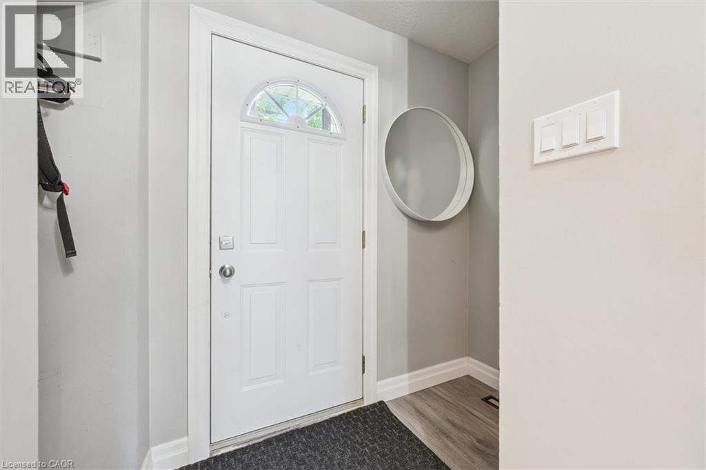 56 Montcalm Drive Unit# K, Kitchener, Ontario  N2B 2R1 - Photo 5 - 40778477